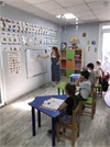 Международная детская Академия «FasTracKids» проводит занятия по подготовке детей к школе.