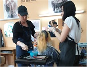 Мечтаешь стать профессиональным парикмахером? Сейчас самое время!