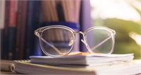 Lentilele progresive sau cum îmbini trei perechi de ochelari în una